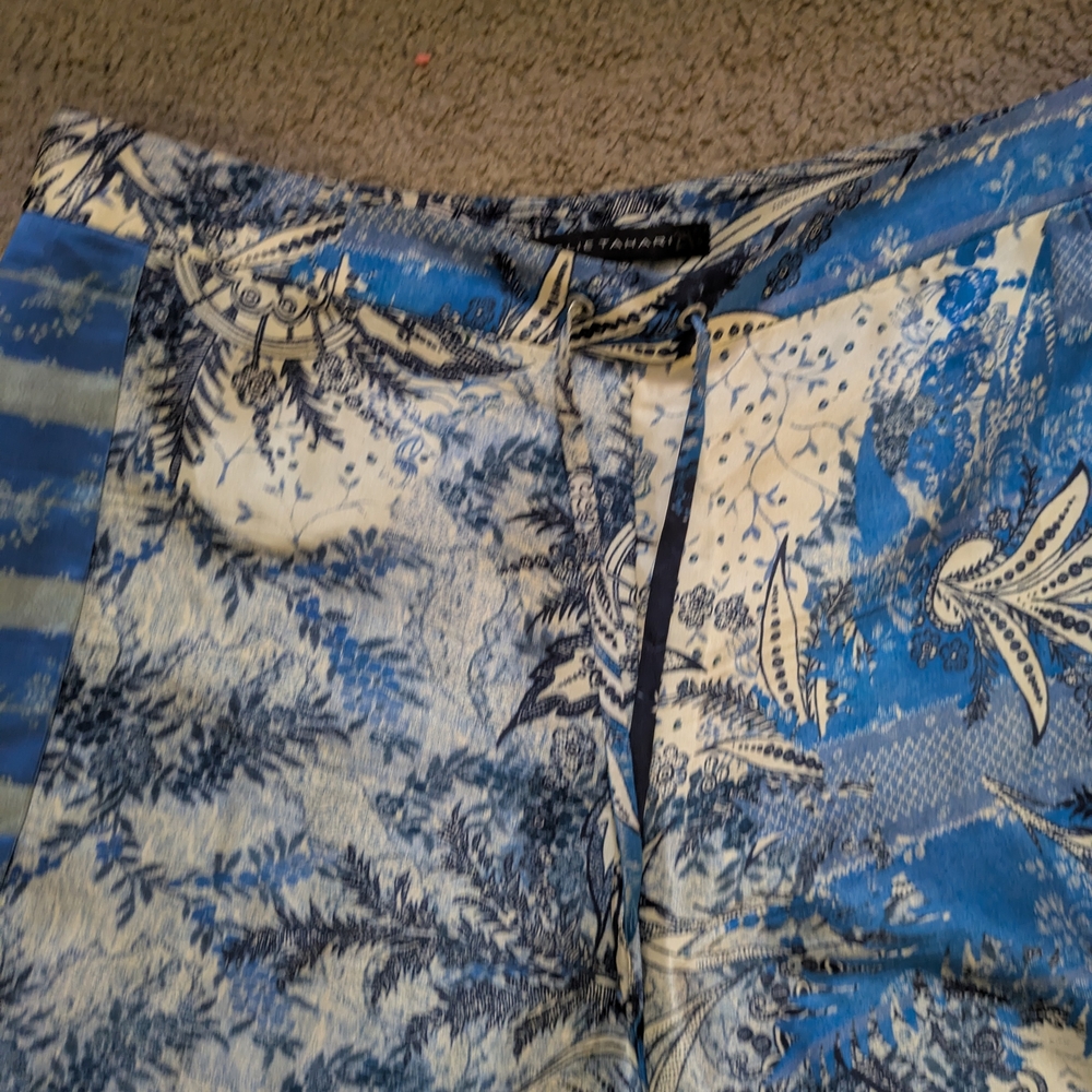 Elie Tahari Blue and Cream Patterned Silk Pants - Picture 3 of 9